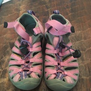 Girls Pink Keen Shoes Size 12